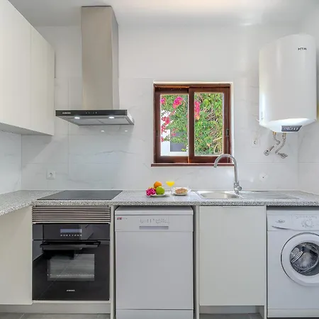 Nyaraló Amélia By Sunnyway *